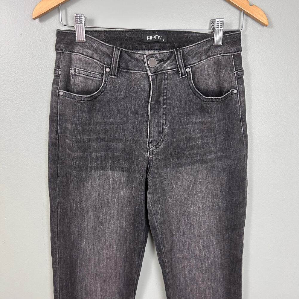 APNY Crop Flare Jean Side Hem Embroidery Mid Rise Black Dark Wash Denim size 4 - Picture 4 of 11